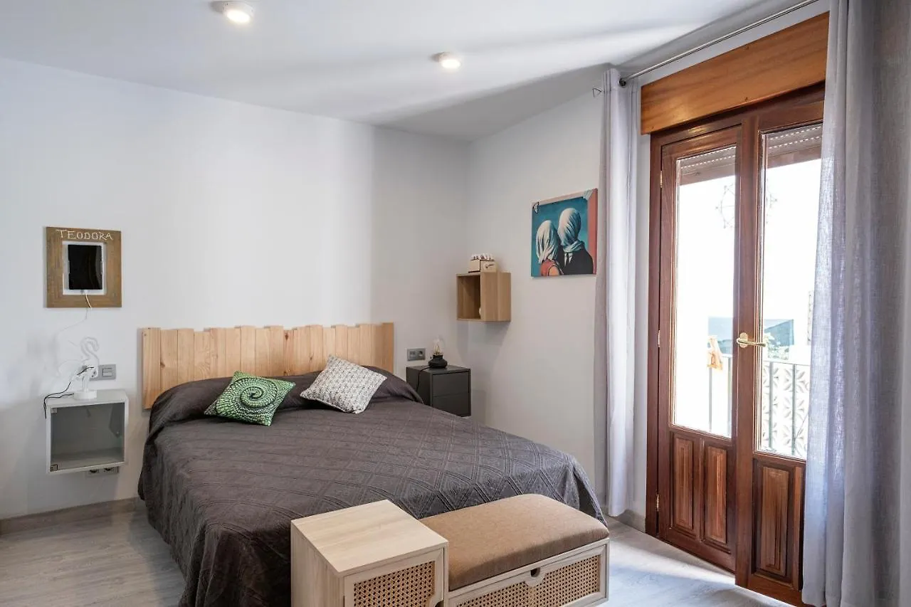 Tadawn Literary B&B Estepona Bed and breakfast