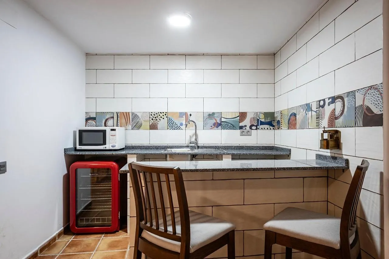 Tadawn Literary Coliving Bed and Breakfast Estepona Bed & Breakfast