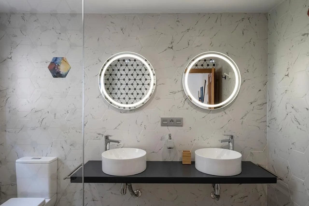Tadawn Literary Coliving Bed & Breakfast Estepona